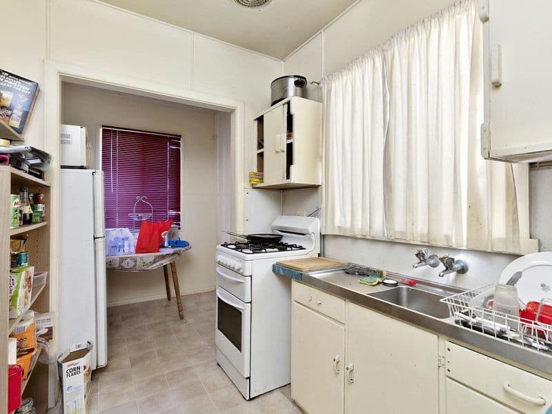 2 Clarke Street, Ararat VIC 3377, Ararat - Thumbnail 6