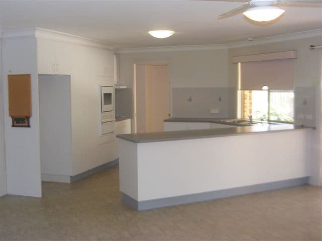 32 Rebwonga Street, KINGSTHORPE QLD 4400, Kingsthorpe - Thumbnail 4