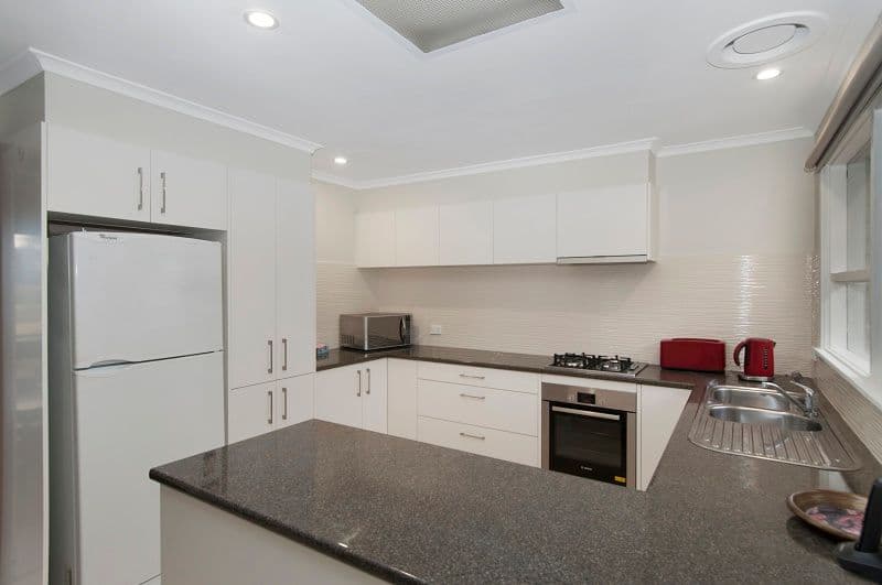 73 Centenary Street, Seaford VIC 3198, Seaford - Thumbnail 2