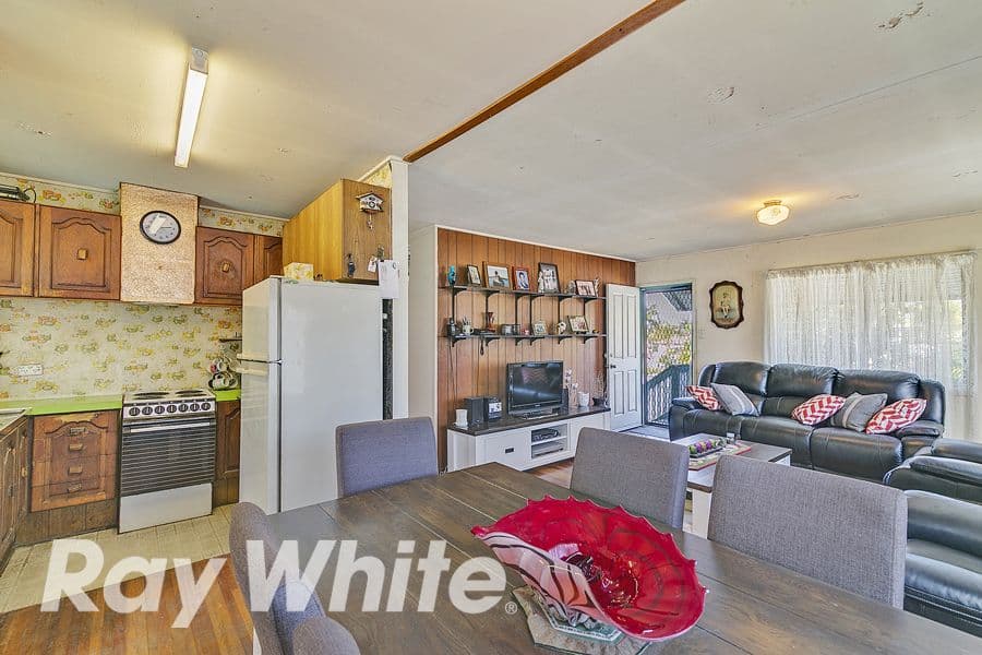 38 Nyanza Street, Woodridge QLD 4114, Woodridge - Thumbnail 2