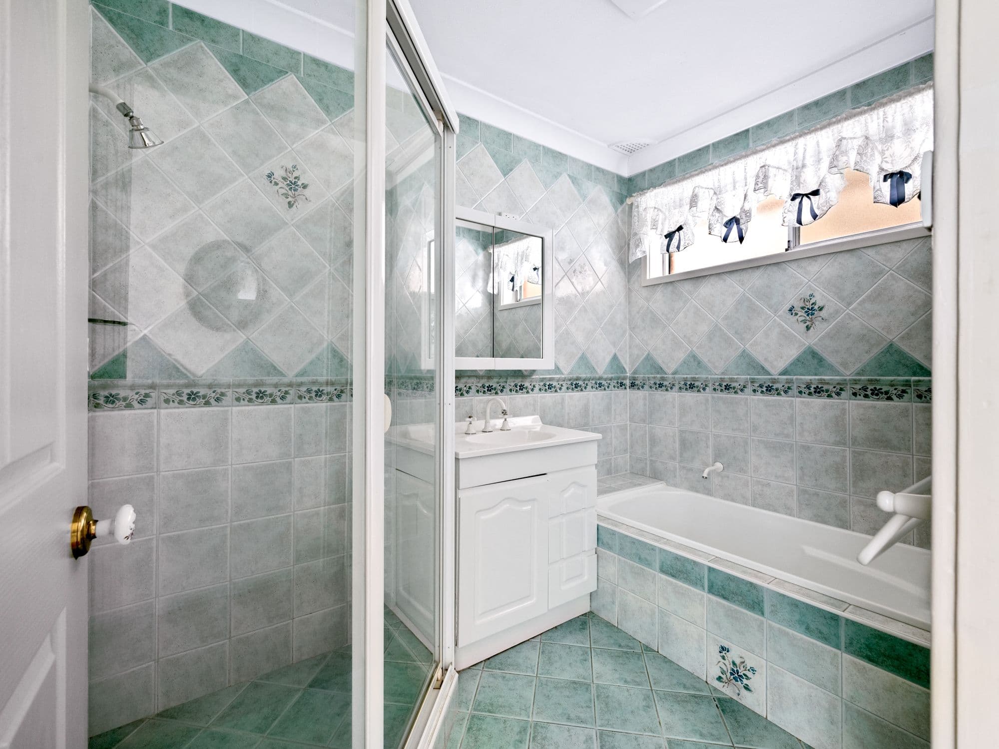 4 Lambert Place, Leumeah NSW 2560, Leumeah - Thumbnail 8