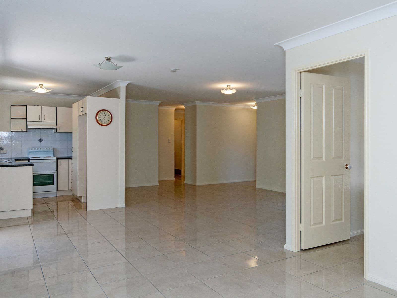 23 Lyrebird Lane, BELLBIRD PARK QLD 4300, Bellbird Park - Thumbnail 2