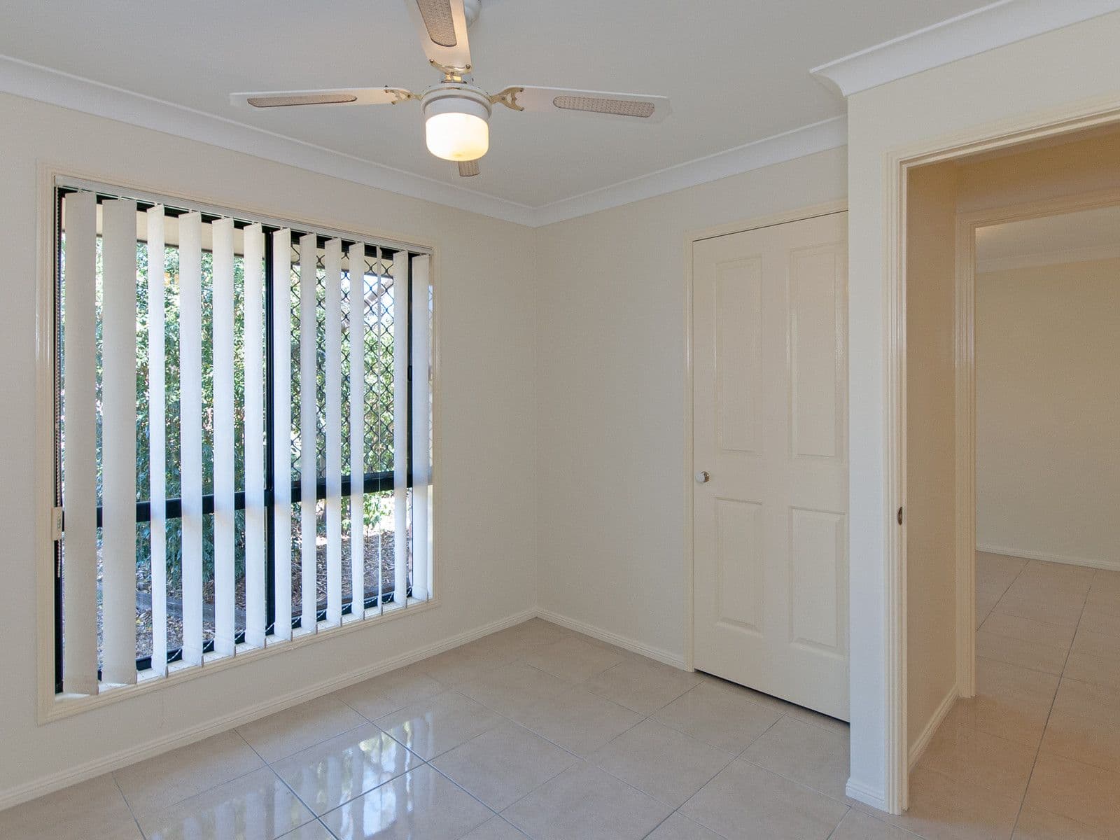 23 Lyrebird Lane, BELLBIRD PARK QLD 4300, Bellbird Park - Thumbnail 6