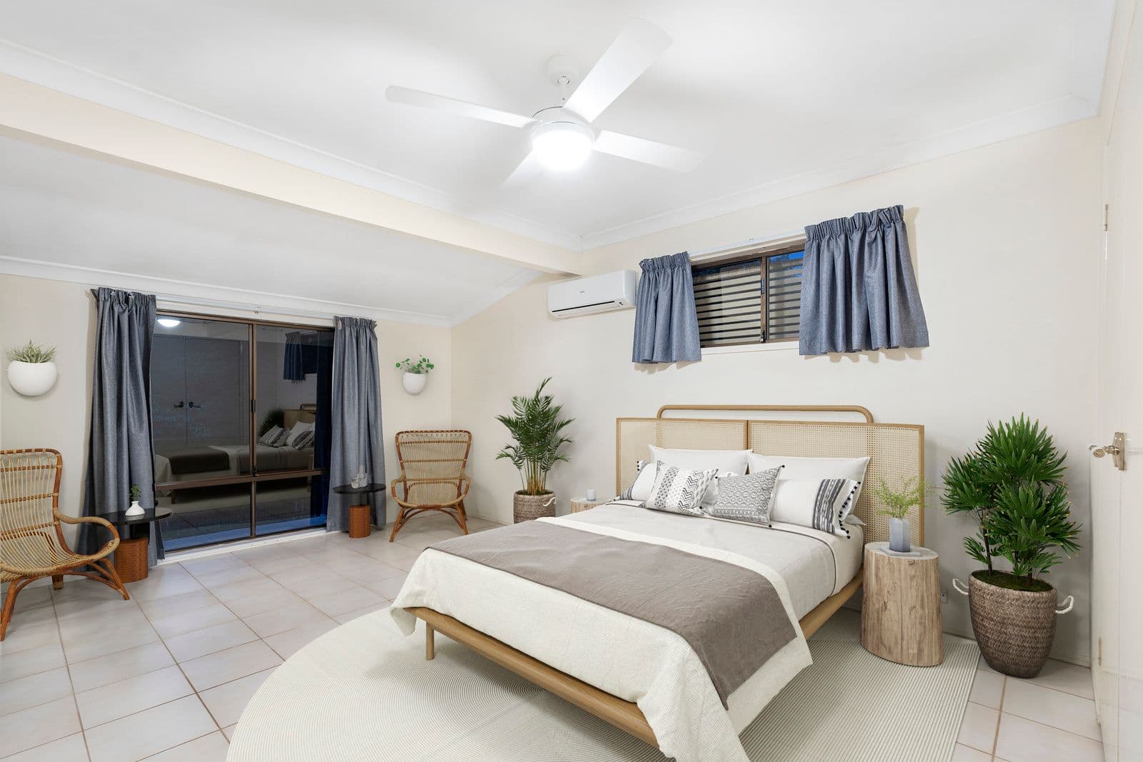 27 Cornwall Drive, Elanora QLD 4221, Elanora - Thumbnail 5