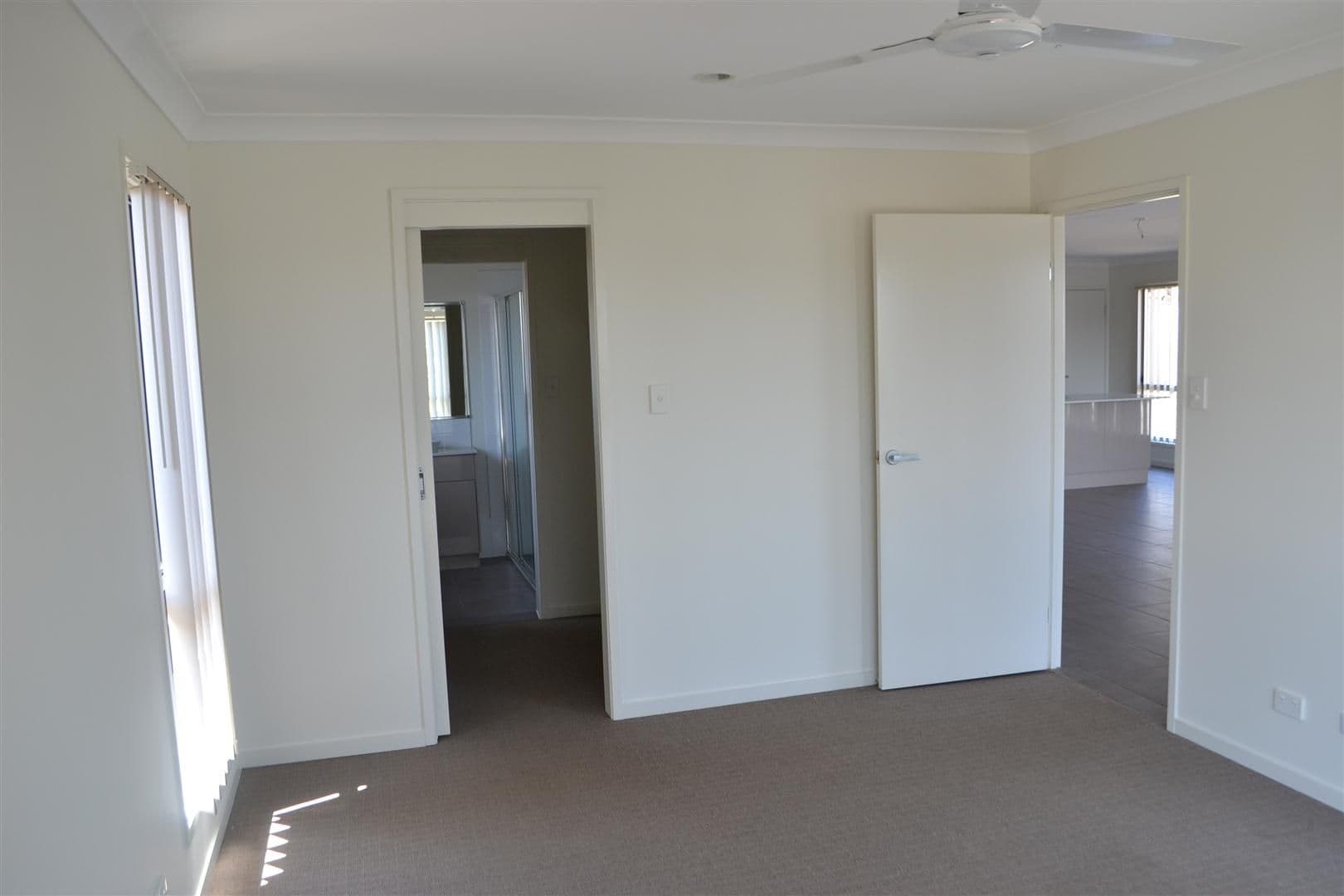 24 Angourie Crescent, PACIFIC PINES QLD 4211, Pacific Pines - Thumbnail 7