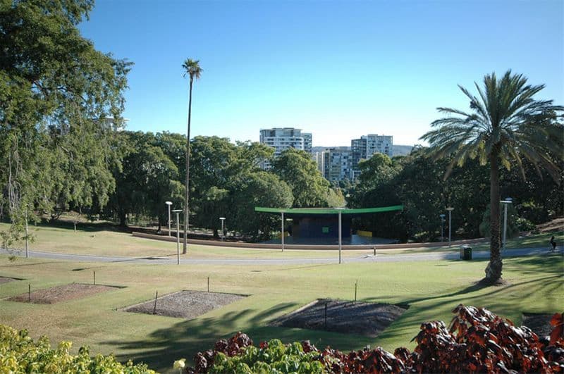 SPRING HILL QLD 4000, Spring Hill - Thumbnail 2