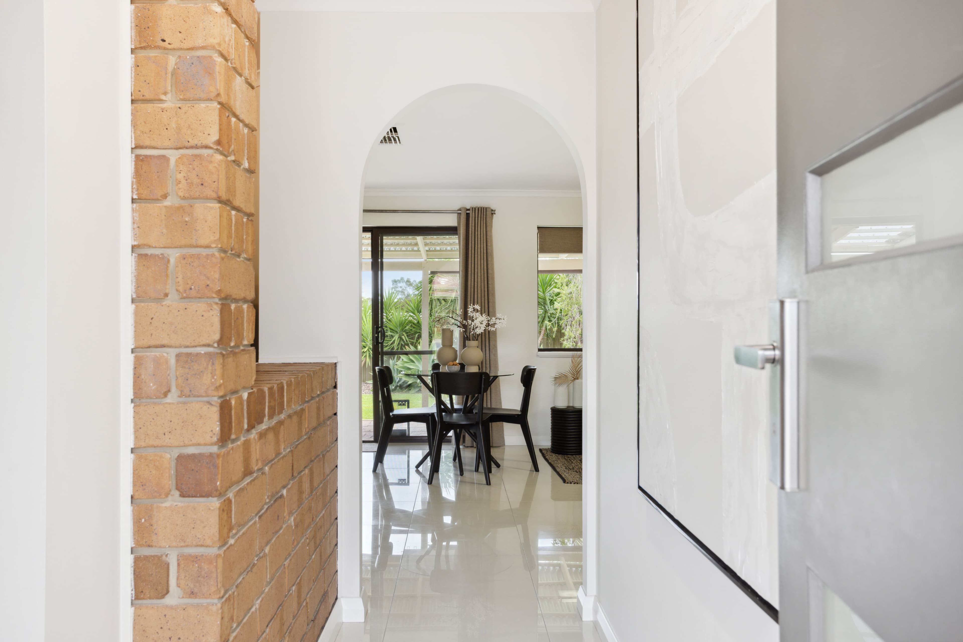 28 Warburton Drive, Woodcroft SA 5162, Woodcroft - Thumbnail 3
