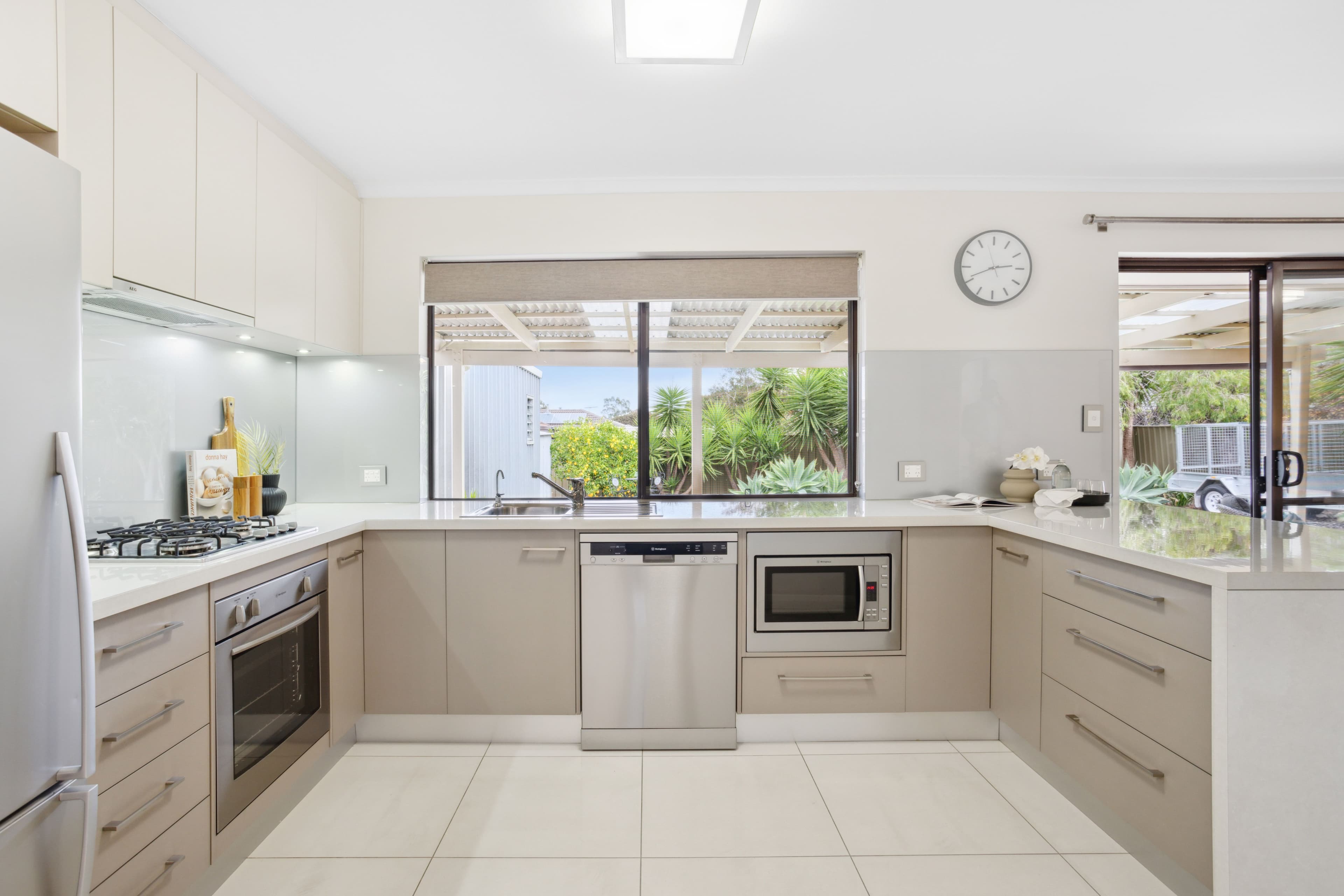 28 Warburton Drive, Woodcroft SA 5162, Woodcroft - Thumbnail 7