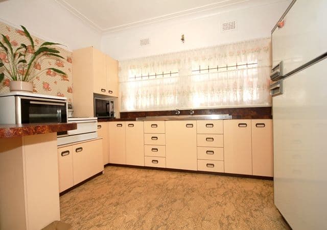 90 Ashby Avenue, YAGOONA NSW 2199, Yagoona - Thumbnail 3