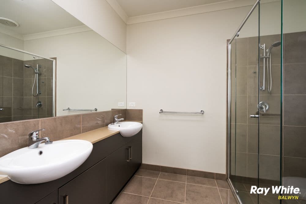 12 Grassland Drive, Point Cook VIC 3030, Point Cook - Thumbnail 8