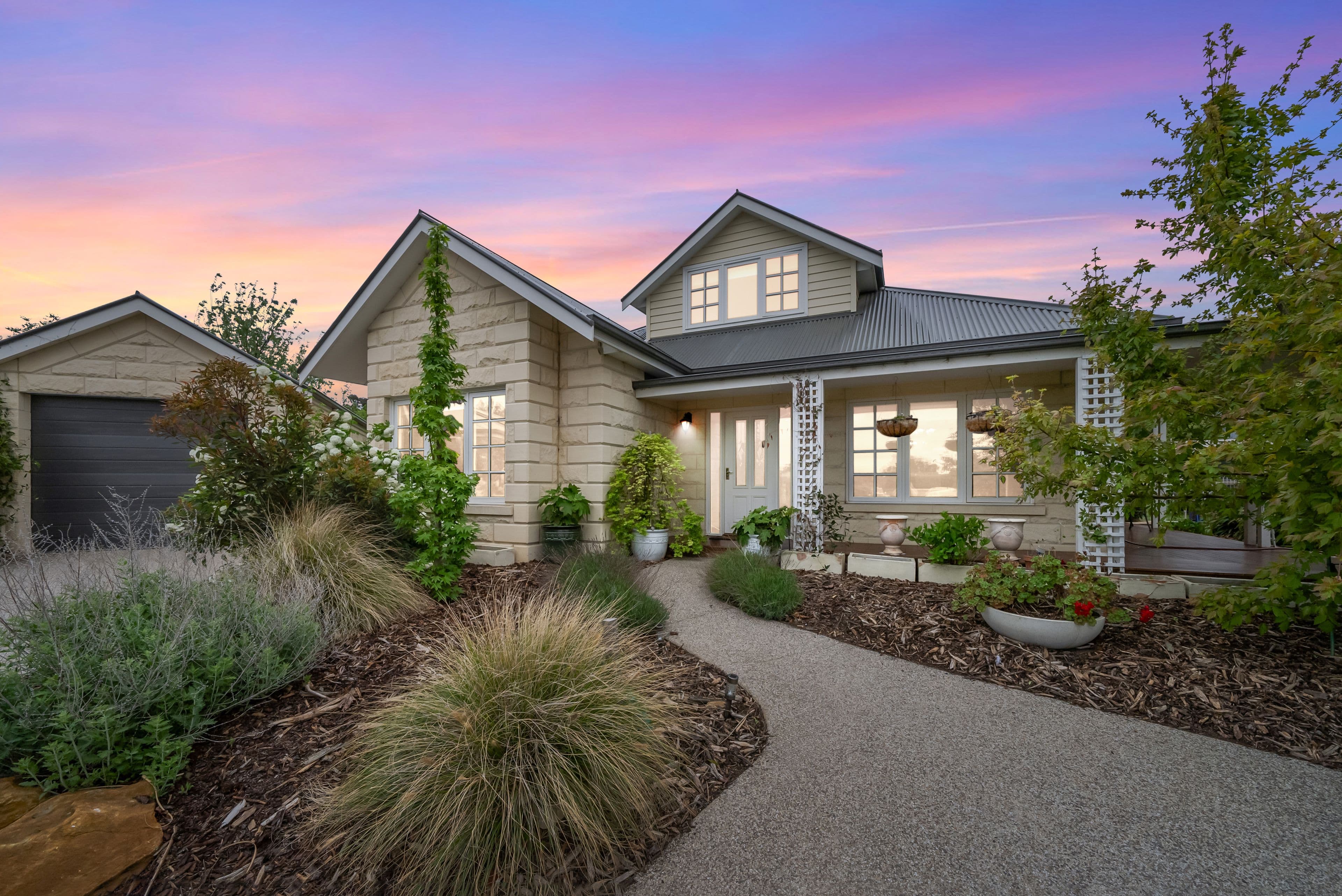 13 Stamford Close, Bacchus Marsh VIC 3340, Bacchus Marsh - Thumbnail 2