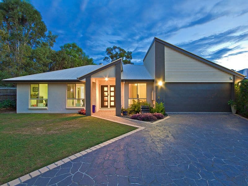 8 Casey Close, ORMISTON QLD 4160, Ormiston - Image 1