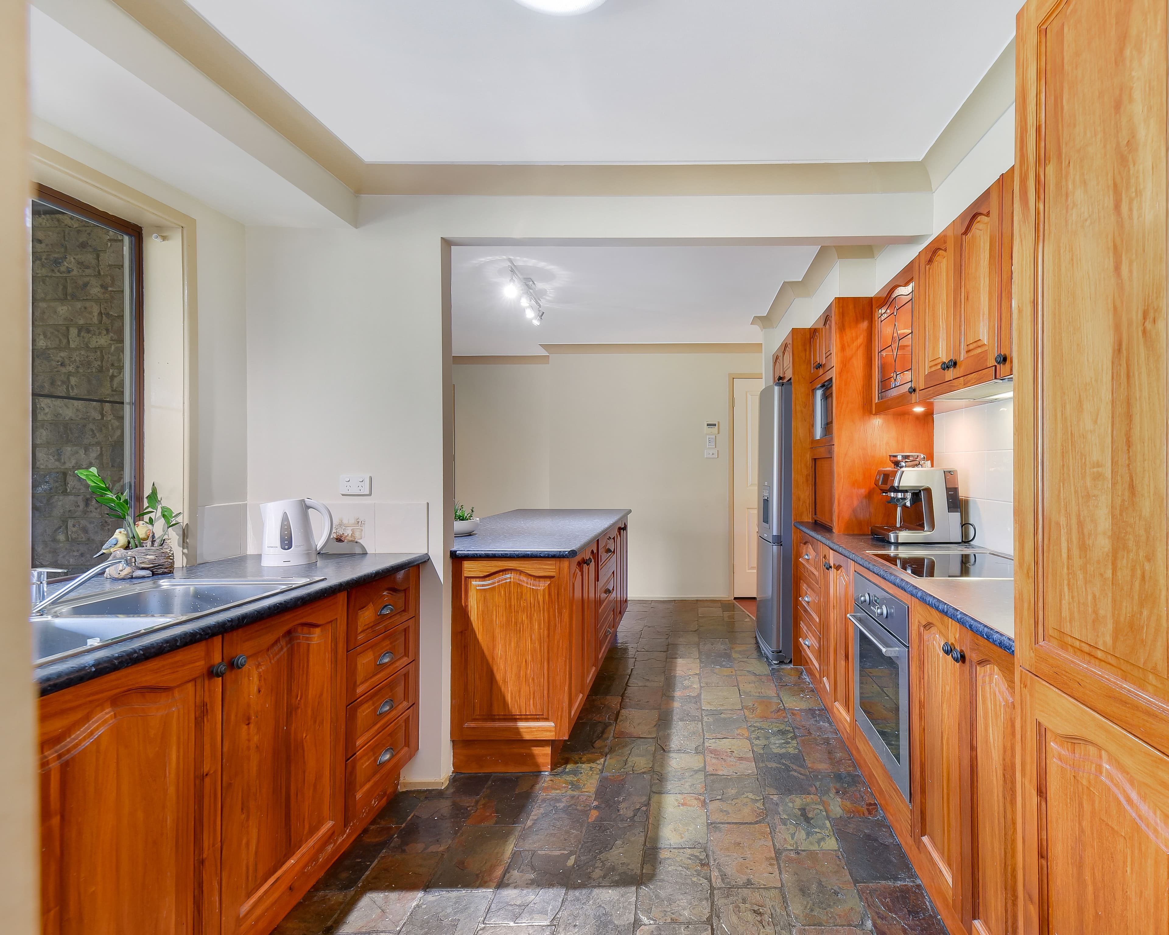 6 Illawarra Road, Leumeah NSW 2560, Leumeah - Thumbnail 5