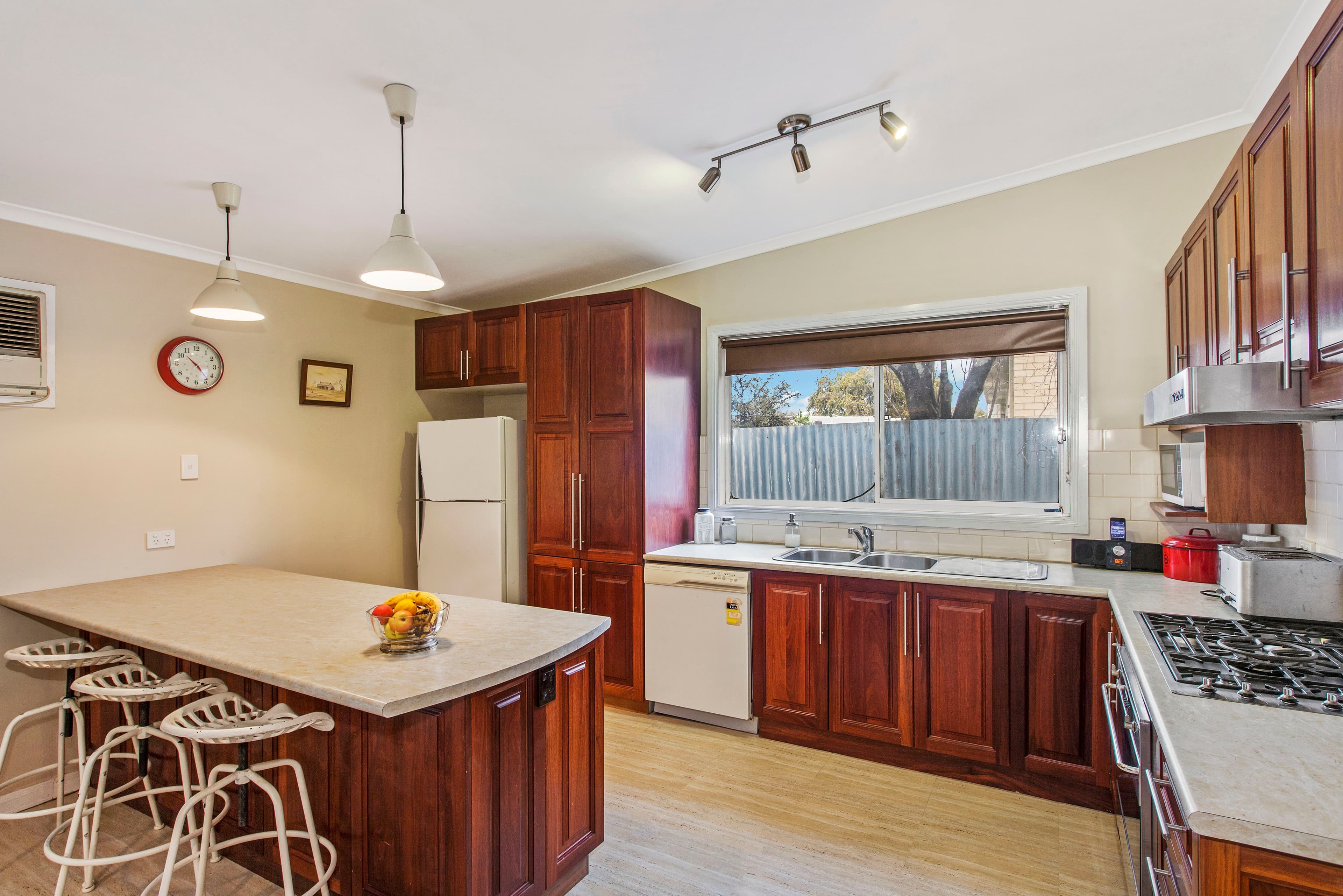 12 Mentor Street, Seymour VIC 3660, Seymour - Thumbnail 3