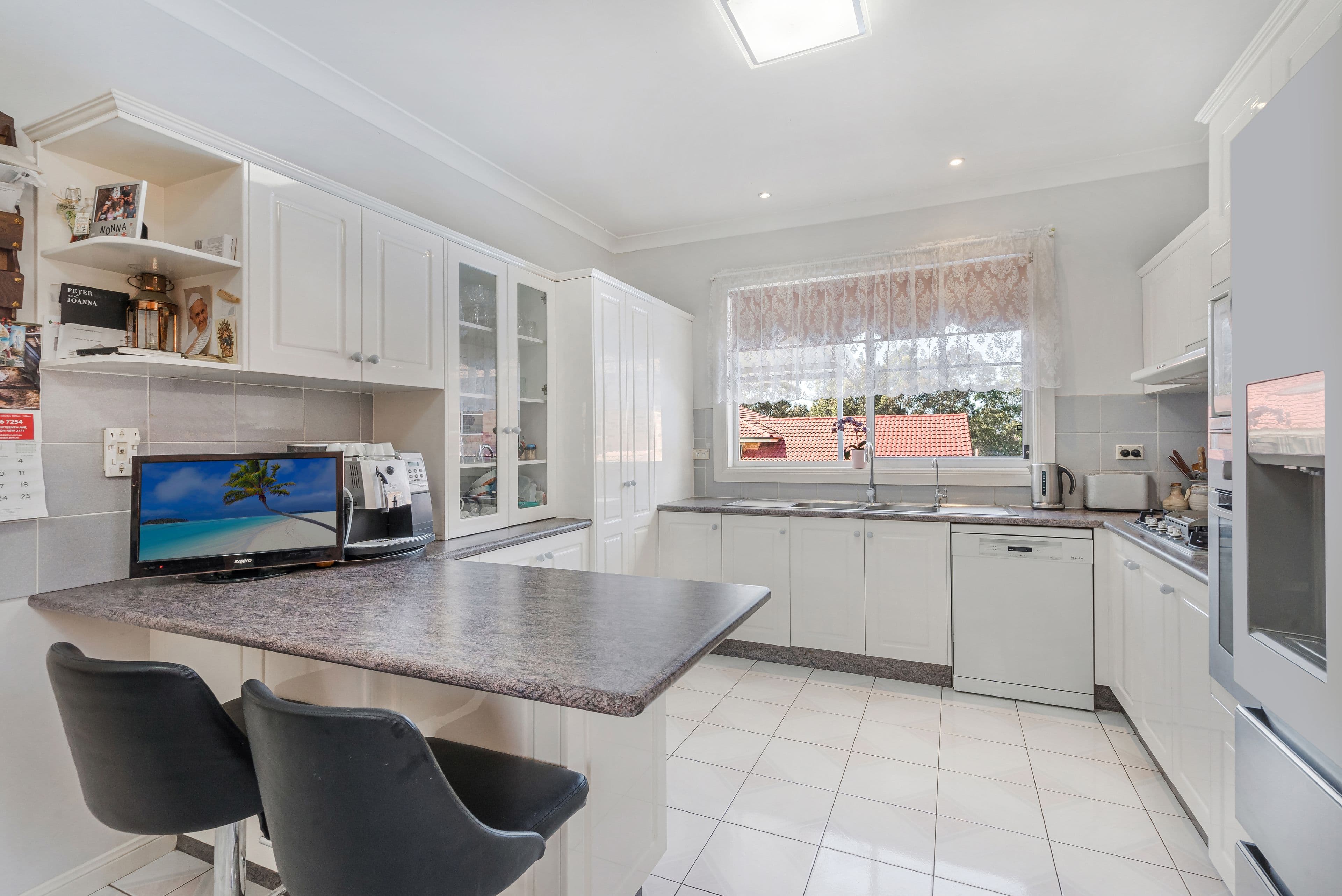 9 Hollydene Crescent, Edensor Park NSW 2176, Edensor Park - Thumbnail 6