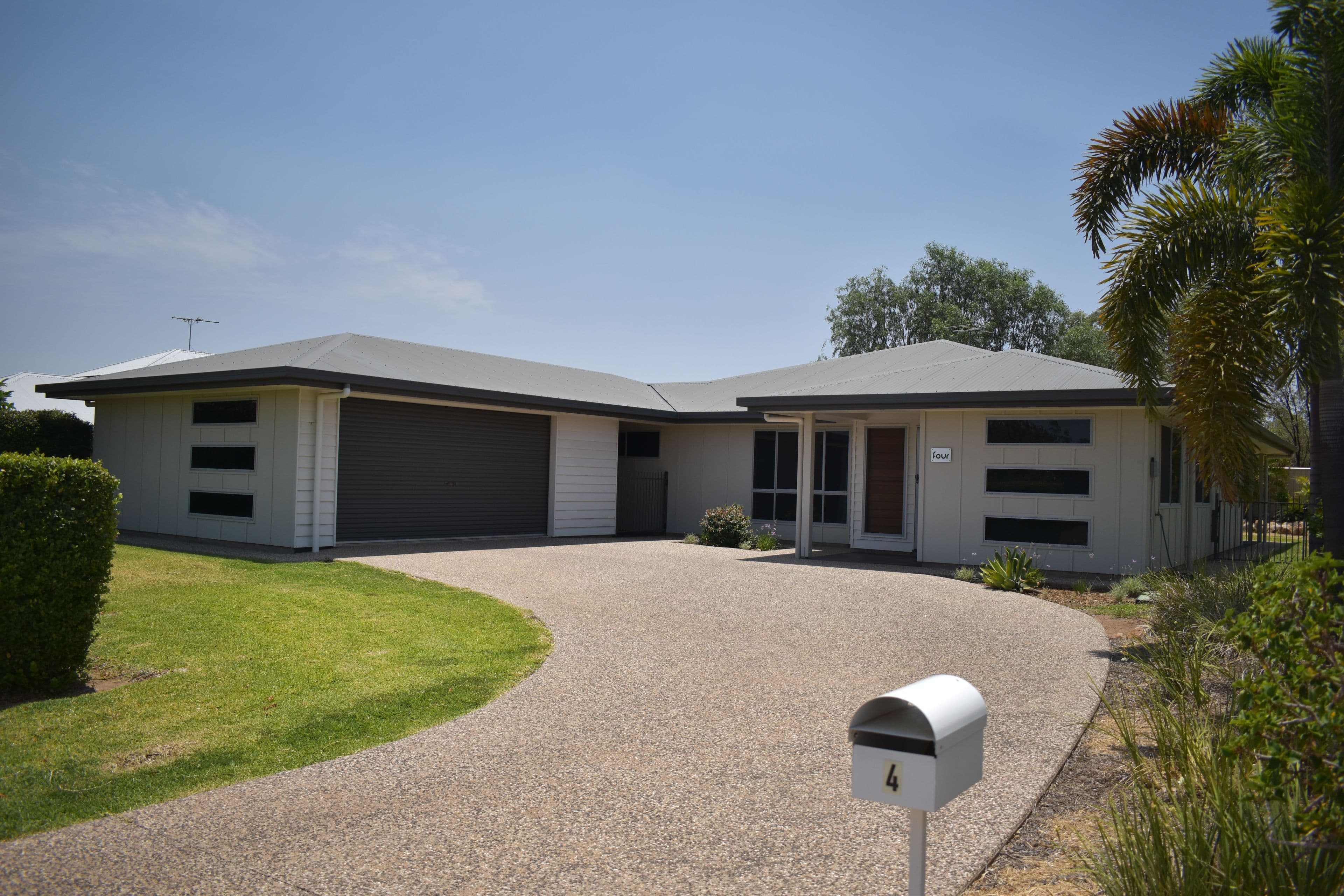 4 Stephan Street, Emerald QLD 4720, Emerald - Image 1
