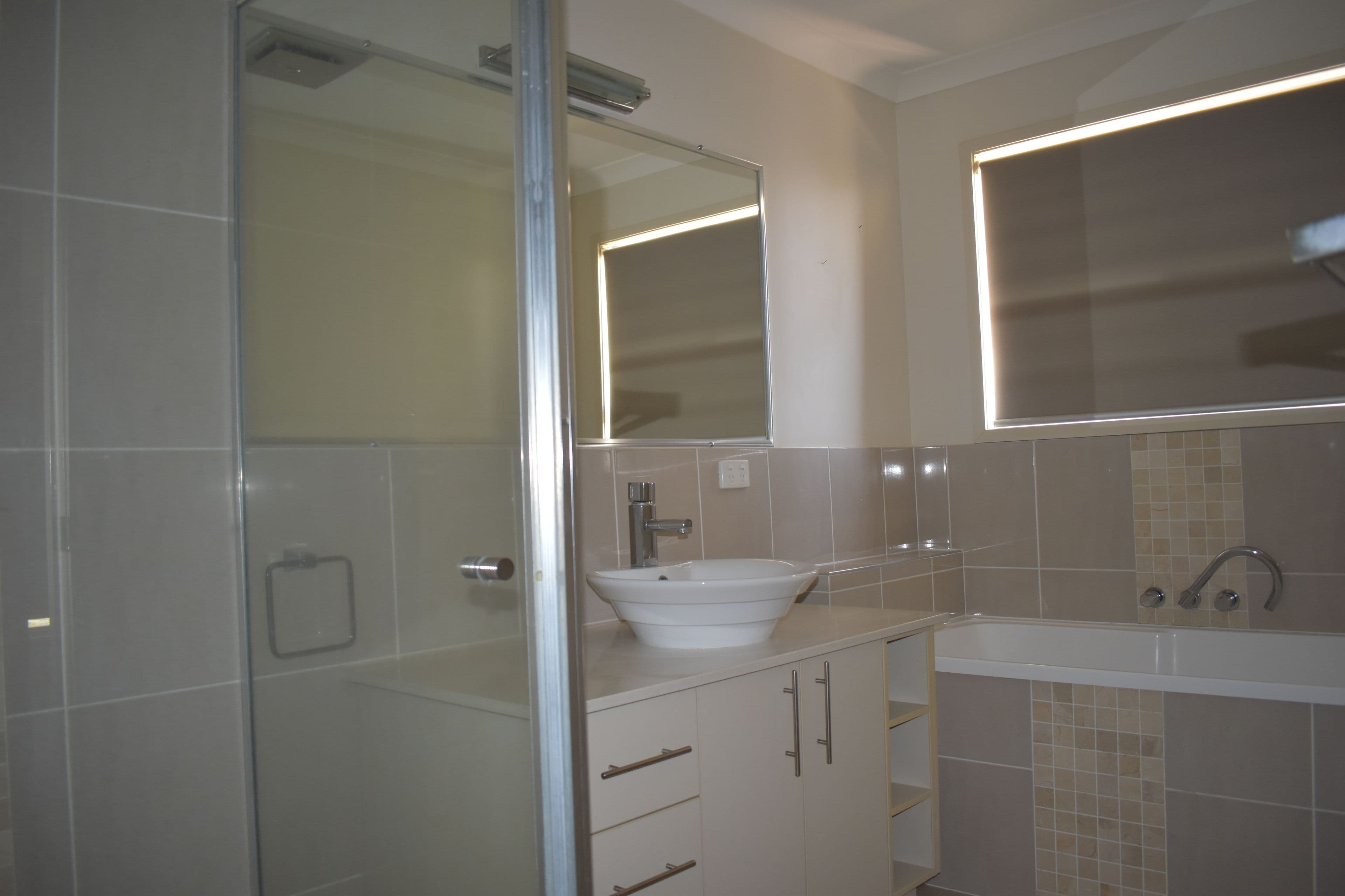 4 Stephan Street, Emerald QLD 4720, Emerald - Thumbnail 6
