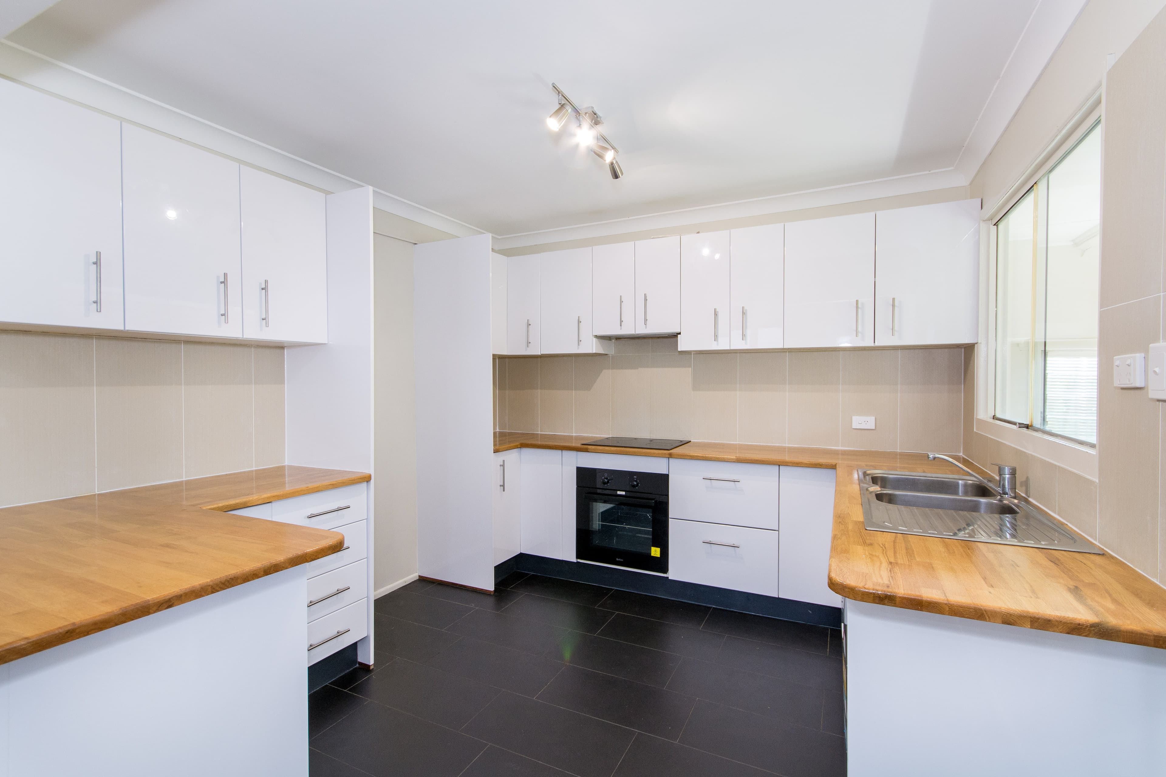 621 Webster Road, Chermside QLD 4032, Chermside - Thumbnail 3