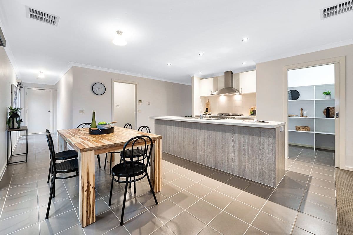2 Bristol Drive, Cranbourne North VIC 3977, Cranbourne North - Thumbnail 7