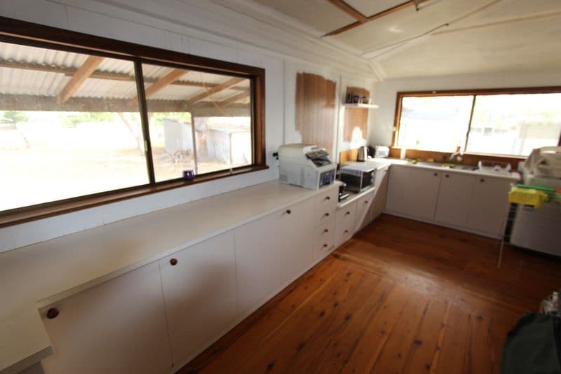 173 Parry Street, Charleville QLD 4470, Charleville - Thumbnail 4