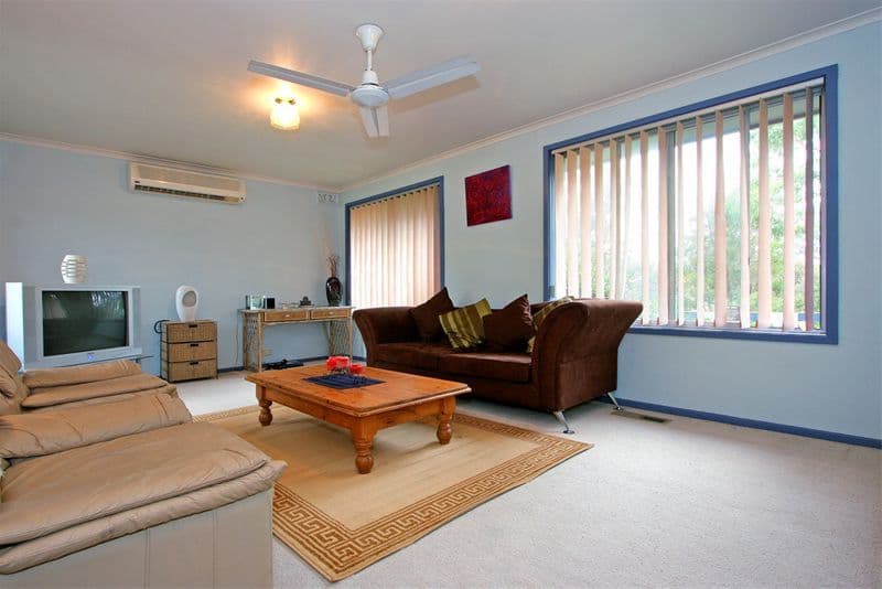 33  Richardson Drive, MORNINGTON VIC 3931, Mornington - Thumbnail 2