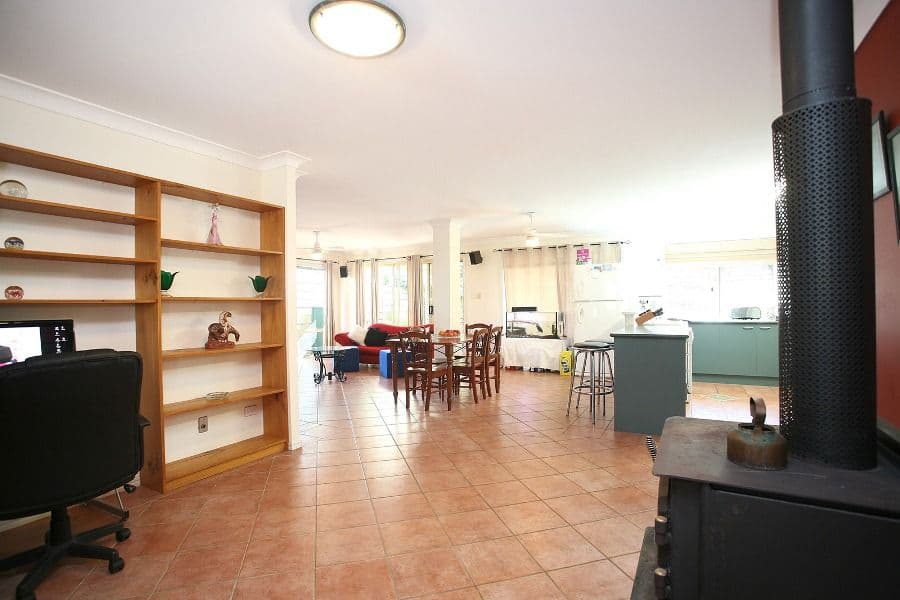 19 O'Quinn Street, UPPER KEDRON QLD 4055, Upper Kedron - Thumbnail 6