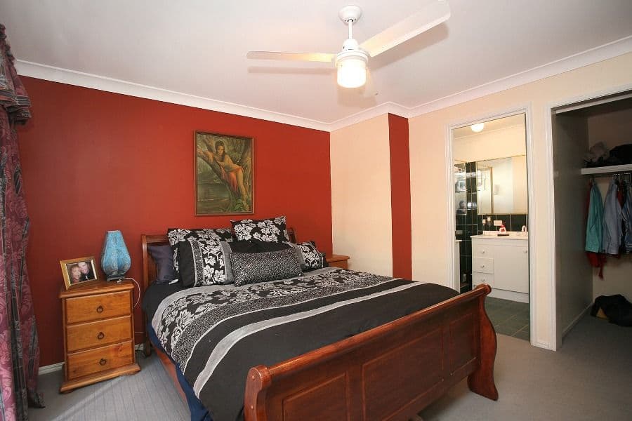 19 O'Quinn Street, UPPER KEDRON QLD 4055, Upper Kedron - Thumbnail 8
