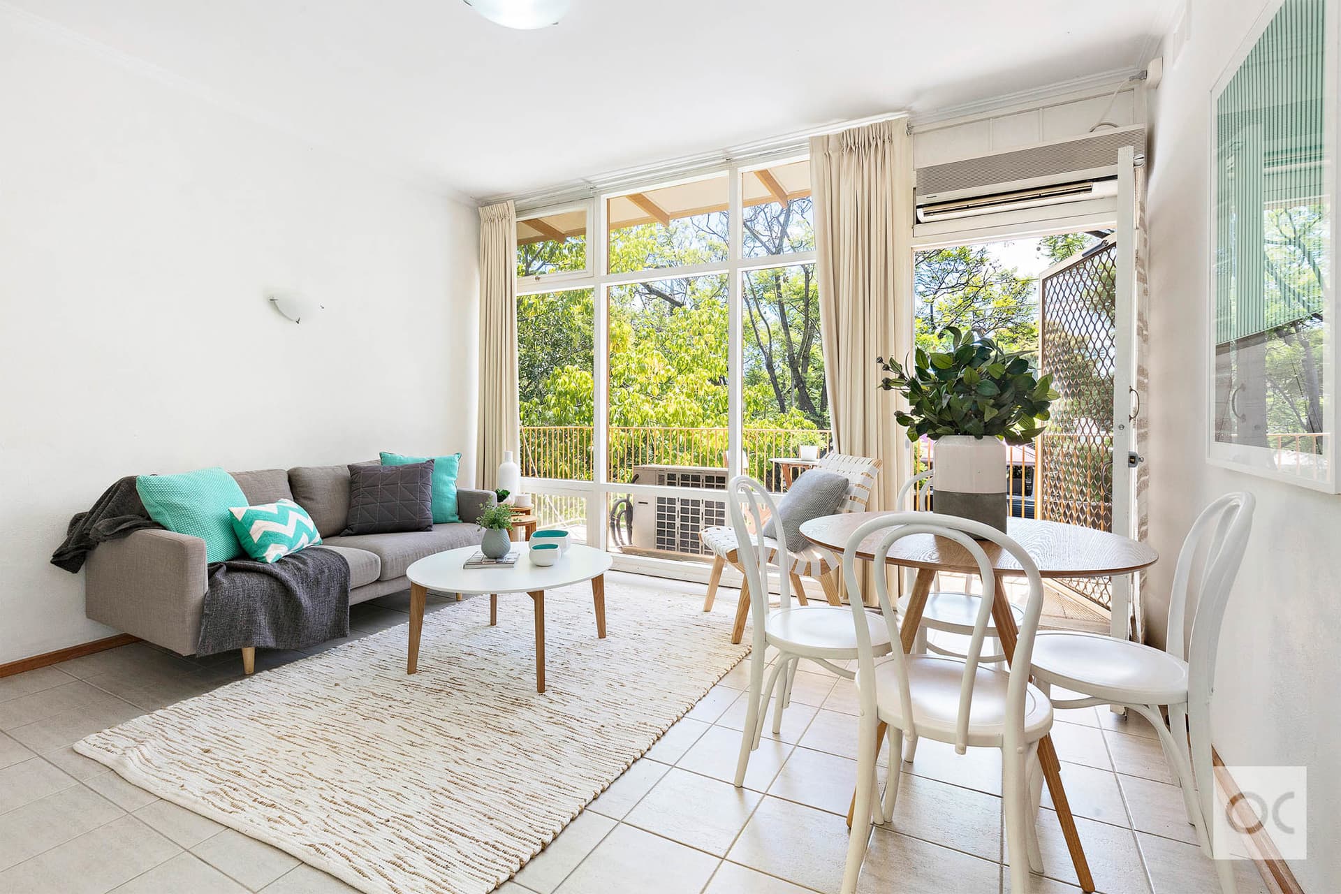 11/15-19 Hatherley Avenue, Hyde Park - Image 1