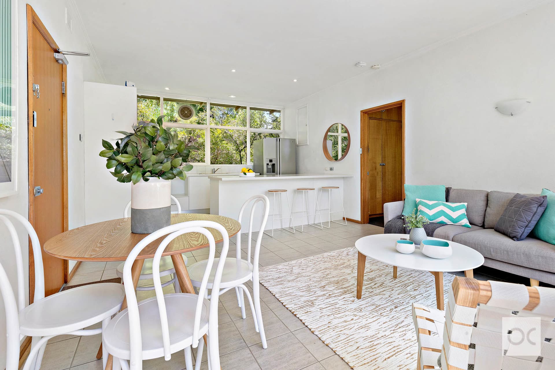 11/15-19 Hatherley Avenue, Hyde Park - Thumbnail 2