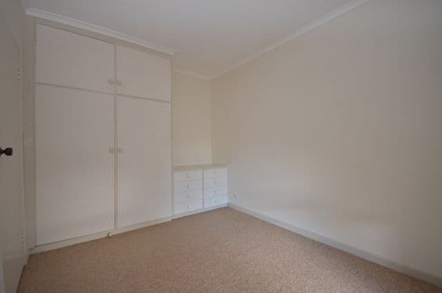 32 Guilford Street, CLARE SA 5453, Clare - Thumbnail 6