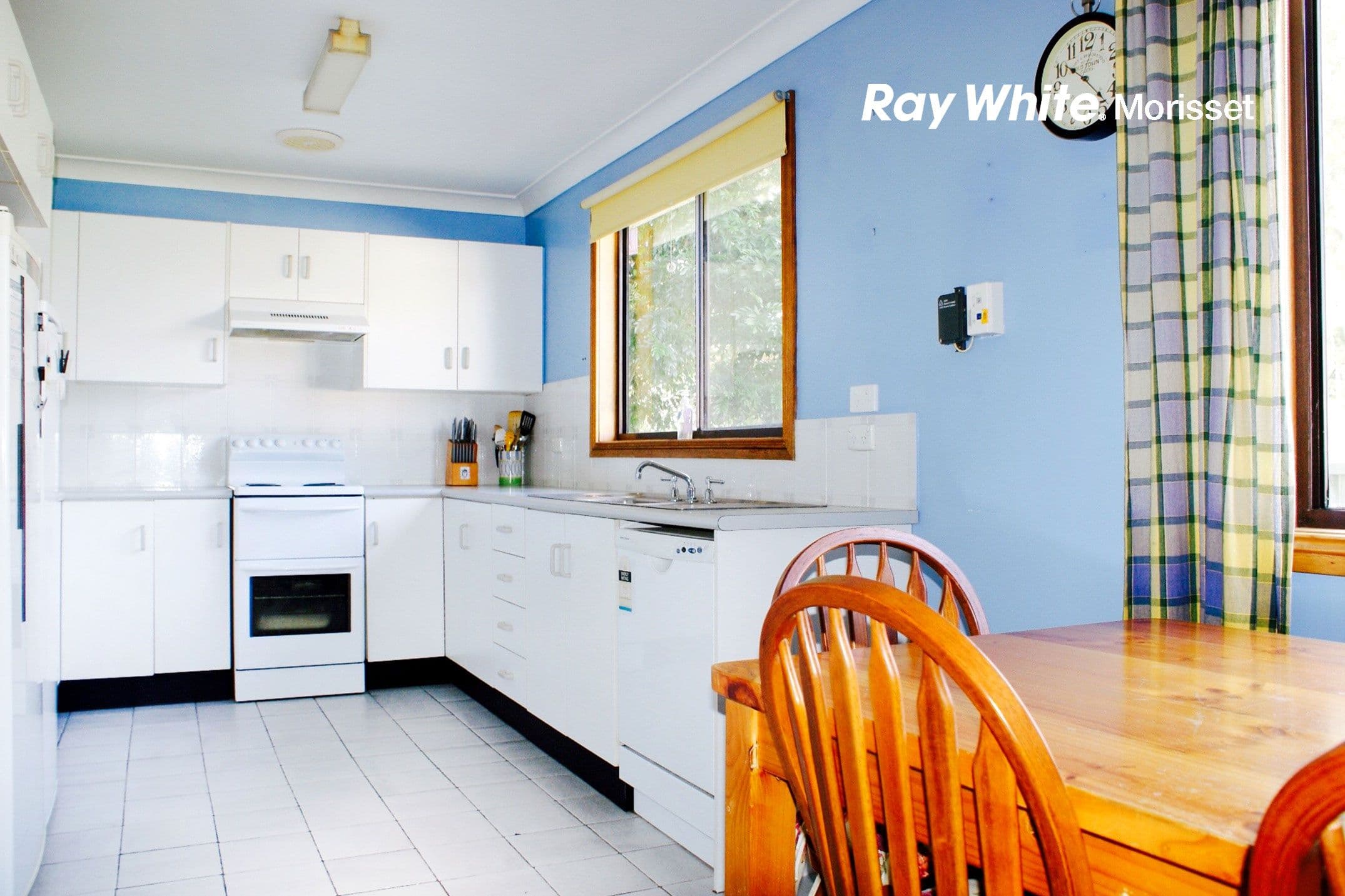 10 Churchill Crescent, Windermere Park NSW 2264, Windermere Park - Thumbnail 2