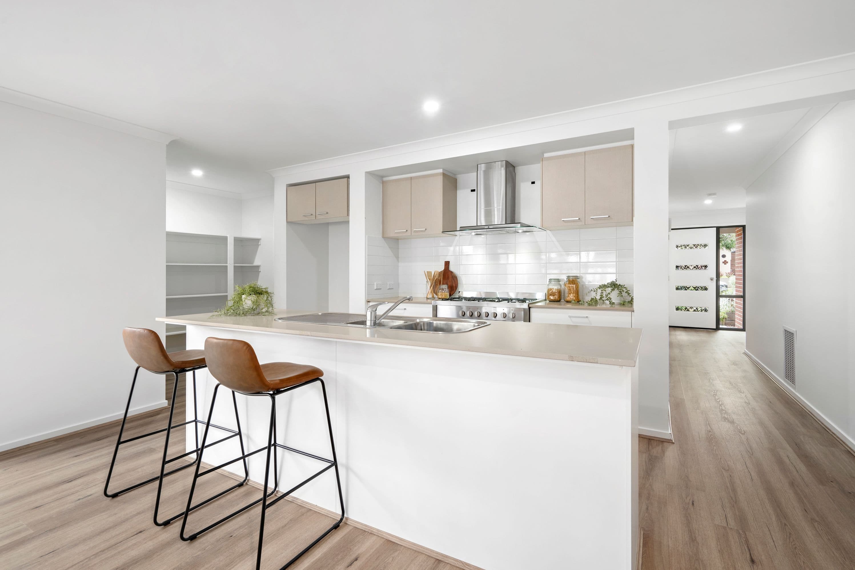 73 Landing Avenue, Doreen VIC 3754, Doreen - Thumbnail 2