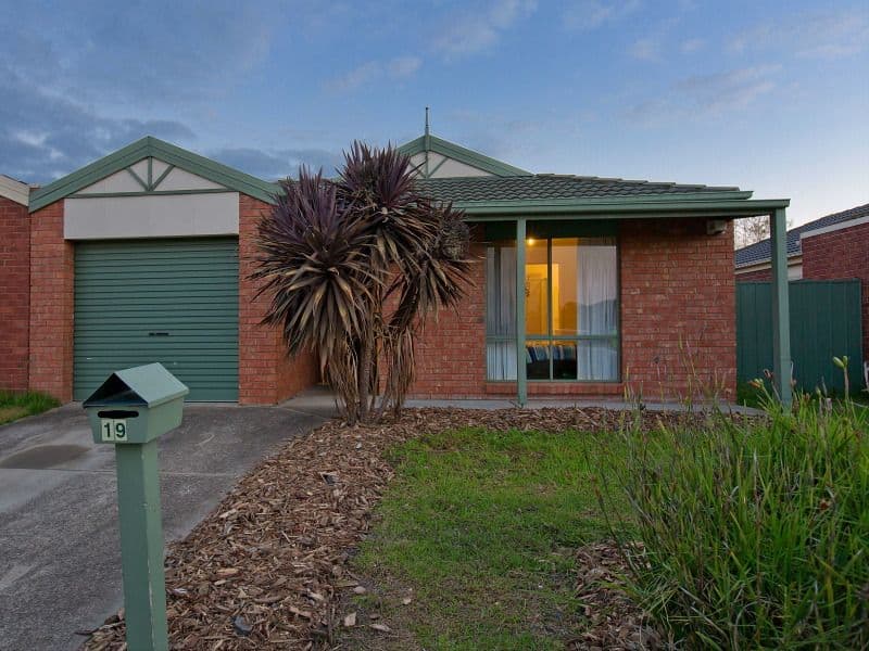 19 Charlotte Place, CRANBOURNE WEST VIC 3977, Cranbourne West - Image 1