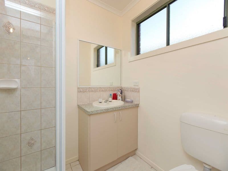 19 Charlotte Place, CRANBOURNE WEST VIC 3977, Cranbourne West - Thumbnail 5