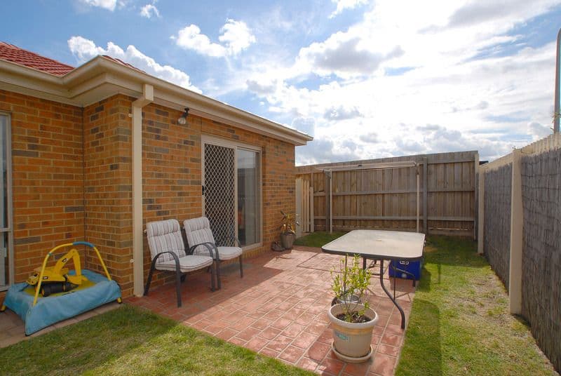 75 Clifton Park Drive, CARRUM DOWNS VIC 3201, Carrum Downs - Thumbnail 7