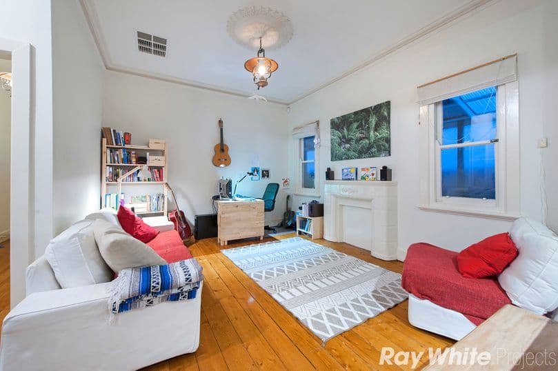 70 Blake Street, Reservoir VIC 3073, Reservoir - Thumbnail 2