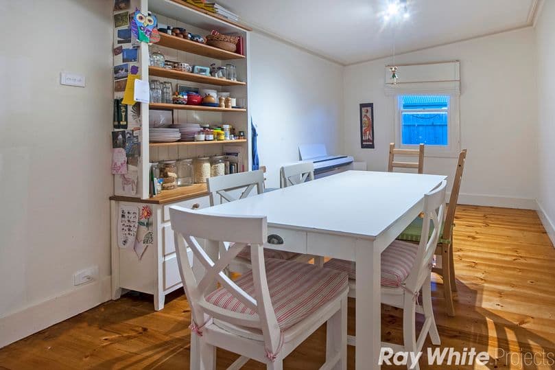 70 Blake Street, Reservoir VIC 3073, Reservoir - Thumbnail 4