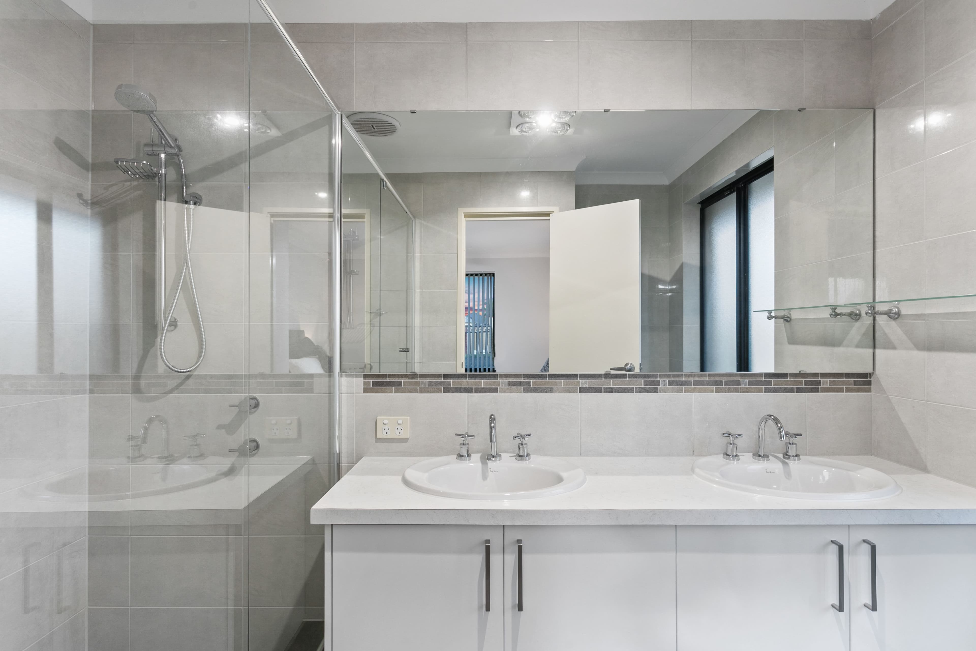 5 Mccarthy Way, Landsdale WA 6065, Landsdale - Thumbnail 5