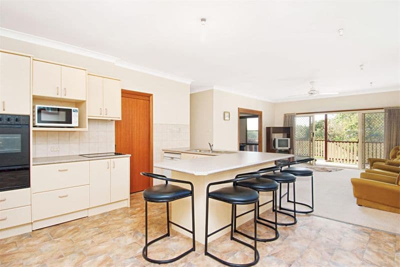 13 Strickland Street, HEATHCOTE NSW 2233, Heathcote - Thumbnail 4