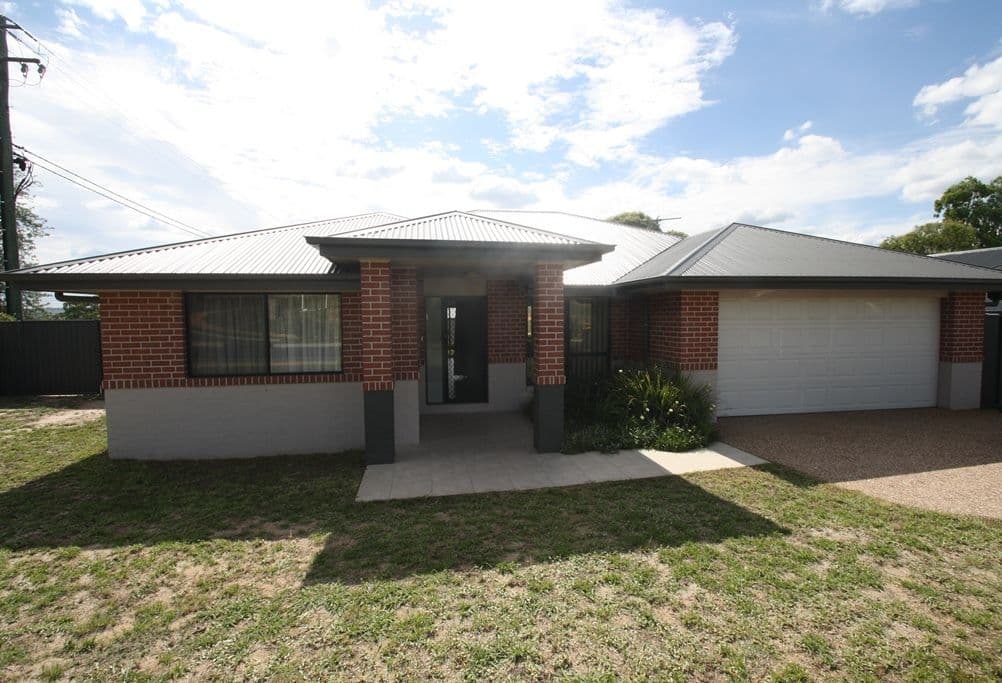 2 St George Street, Warwick QLD 4370, Warwick - Image 1