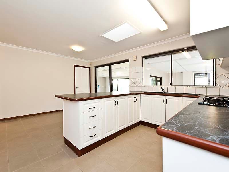 3 Arthur Road, SAFETY BAY WA 6169, Safety Bay - Thumbnail 4
