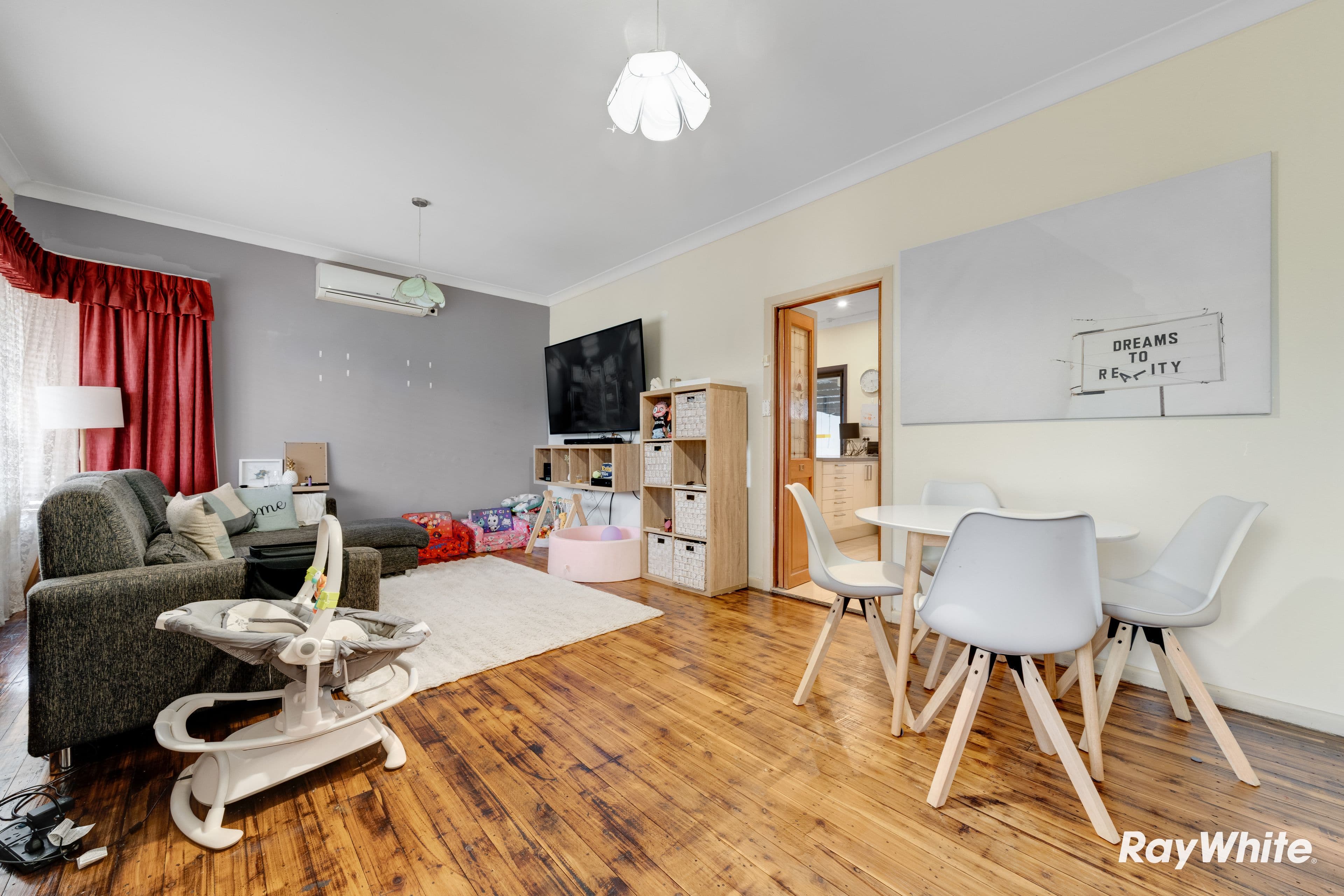 9 Calluna Court, Regents Park QLD 4118, Regents Park - Thumbnail 2