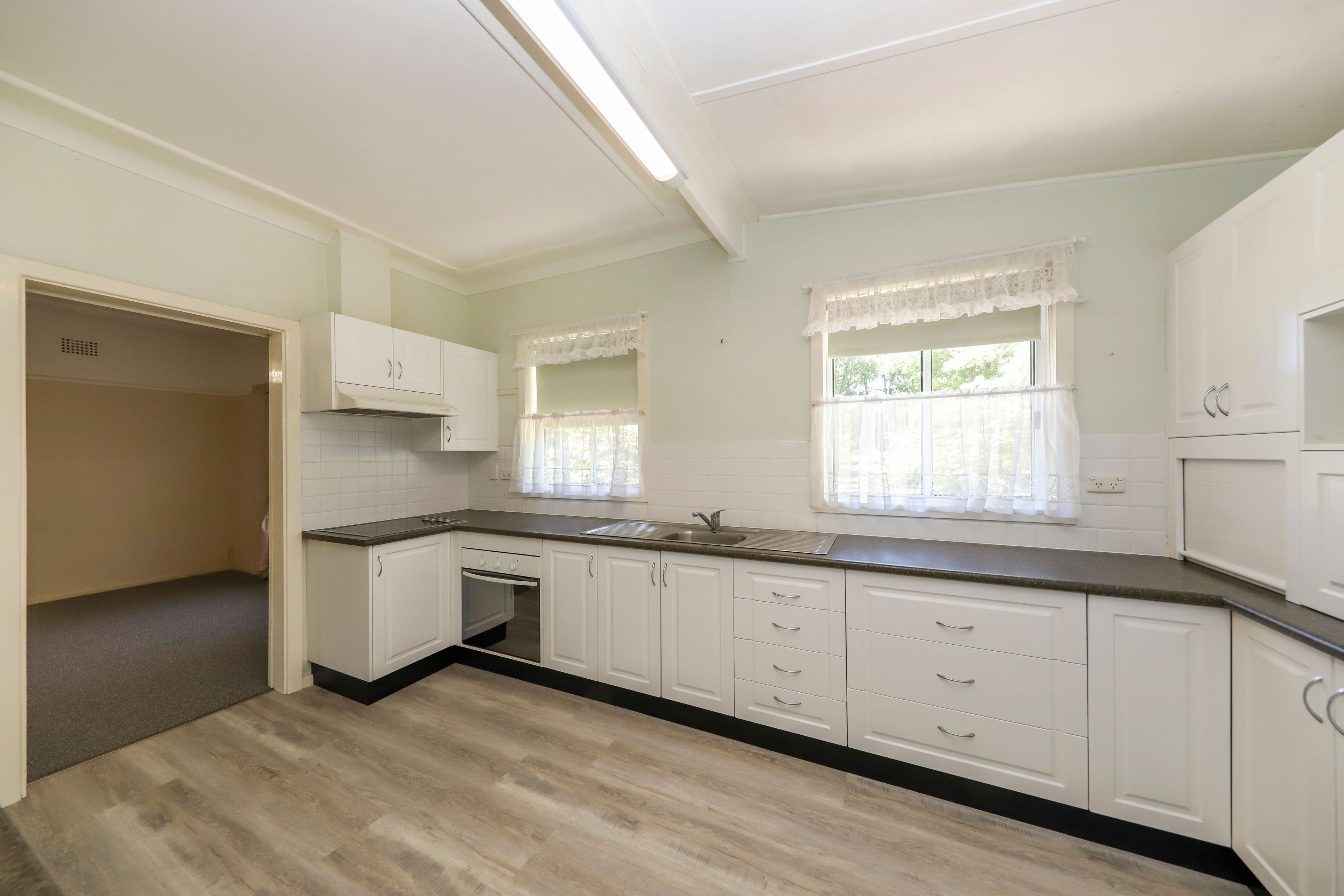 61 Lynch Street, Adelong NSW 2729, Adelong - Thumbnail 5