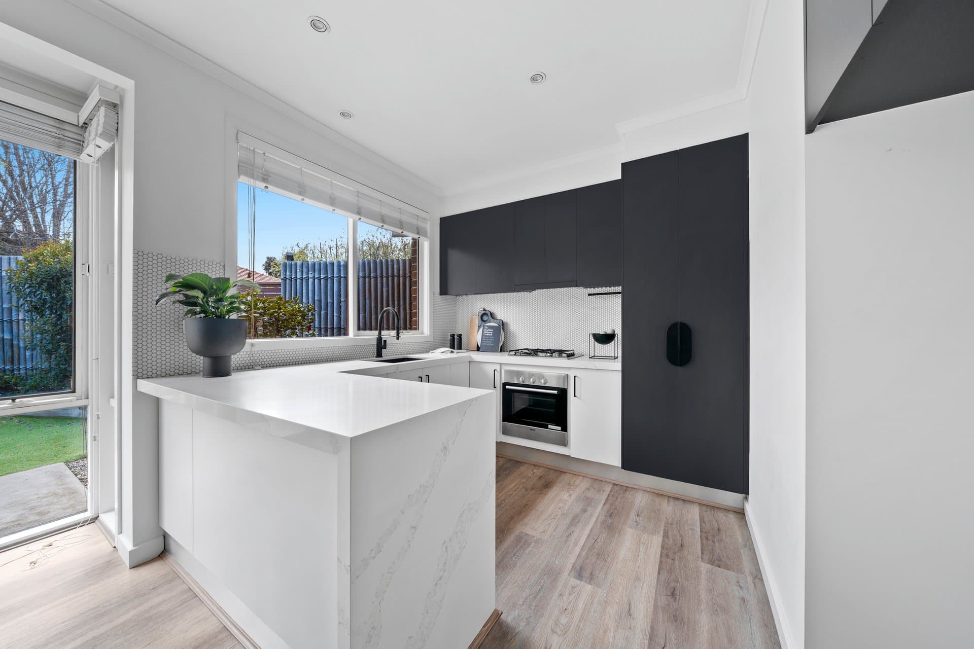 2/49 Hotham Road, Niddrie - Thumbnail 4