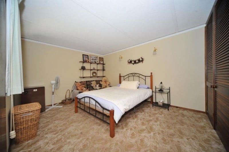 17 Clarence Avenue, KENNINGTON VIC 3550, Kennington - Thumbnail 6