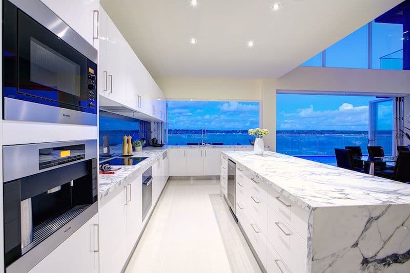 60 Knightsbridge Parade East, Sovereign Islands QLD 4216, Sovereign Islands - Thumbnail 2