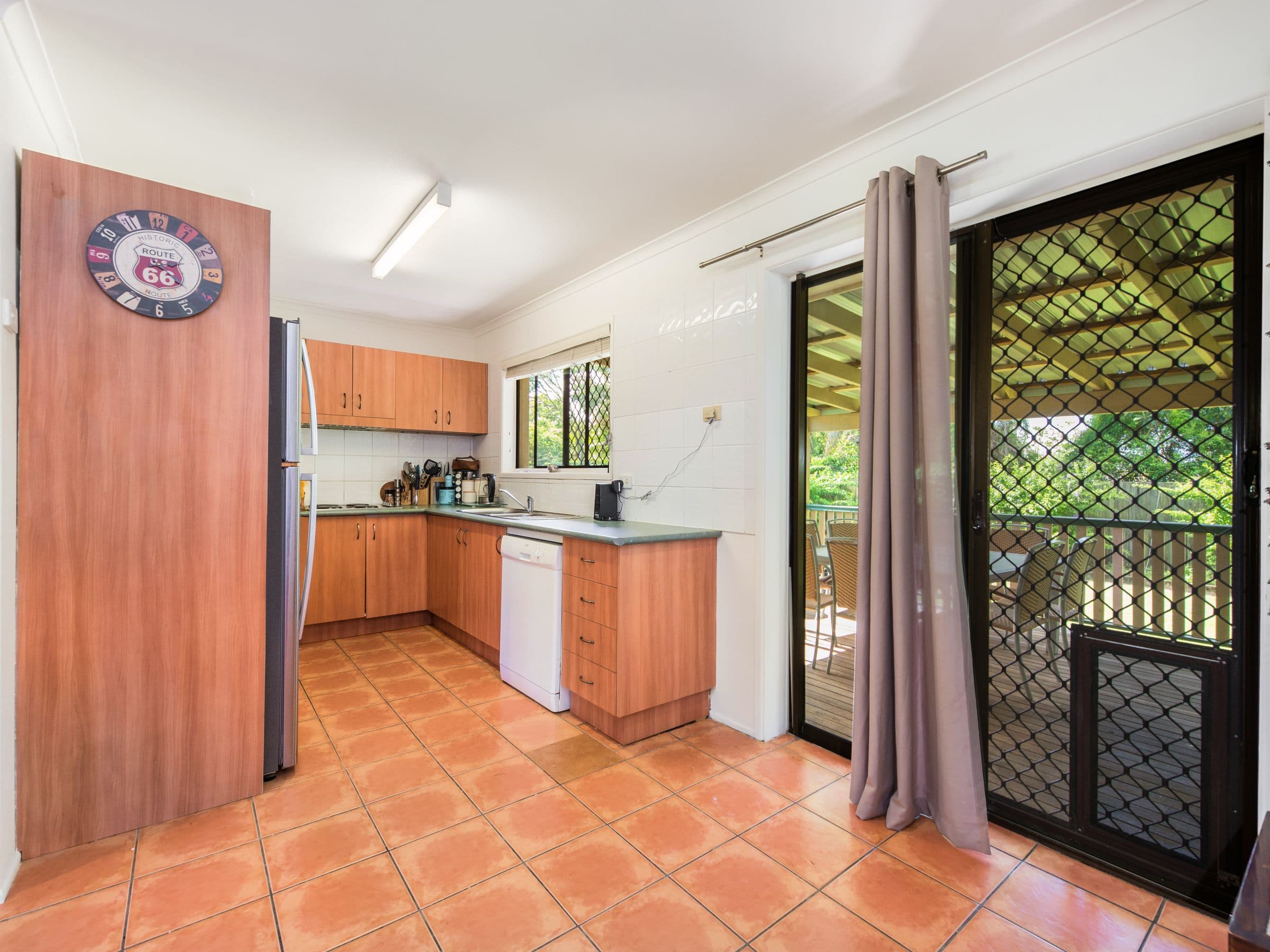 25 Heinrich Street, Mount Warren Park QLD 4207, Mount Warren Park - Thumbnail 6