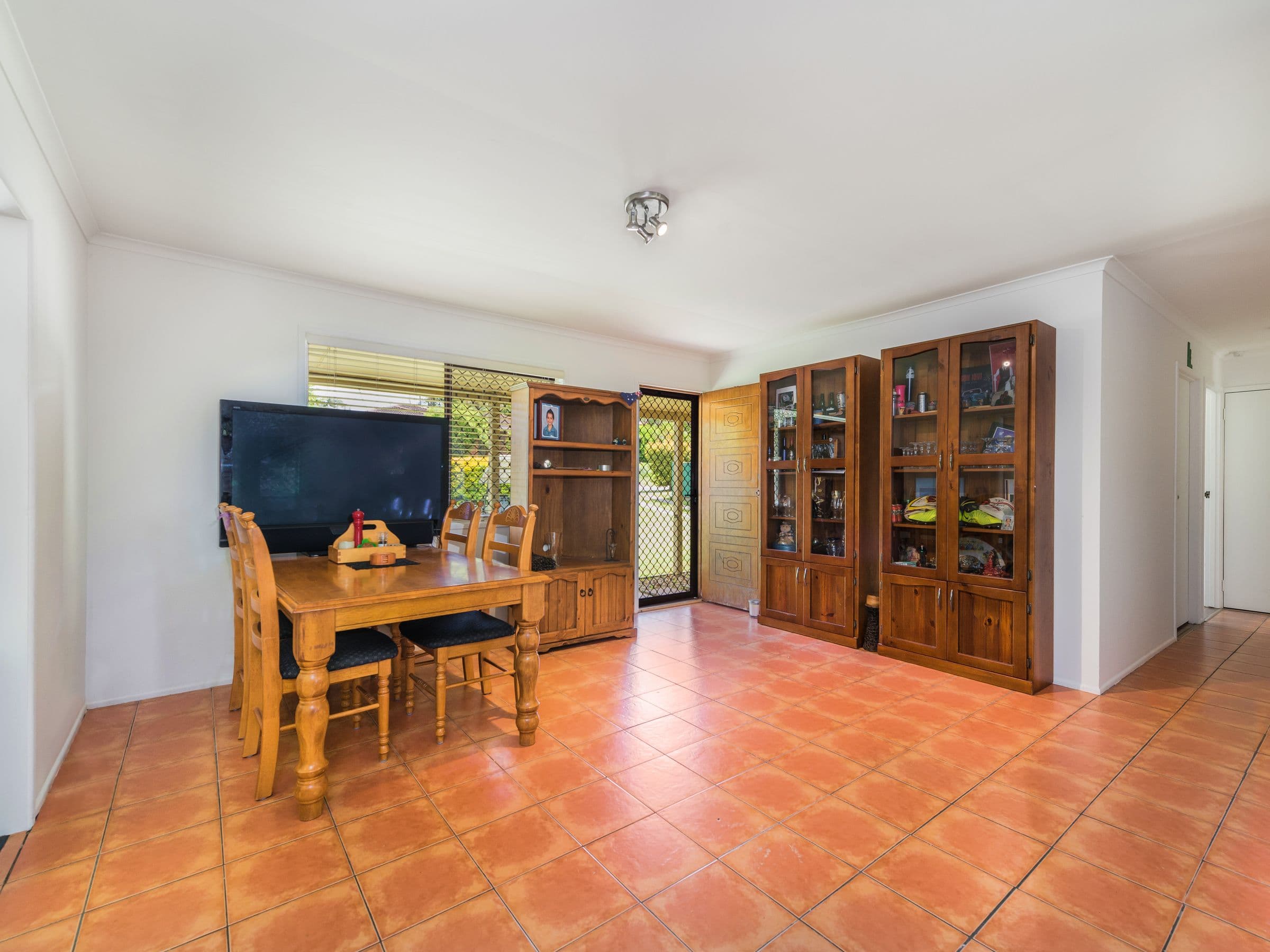 25 Heinrich Street, Mount Warren Park QLD 4207, Mount Warren Park - Thumbnail 7