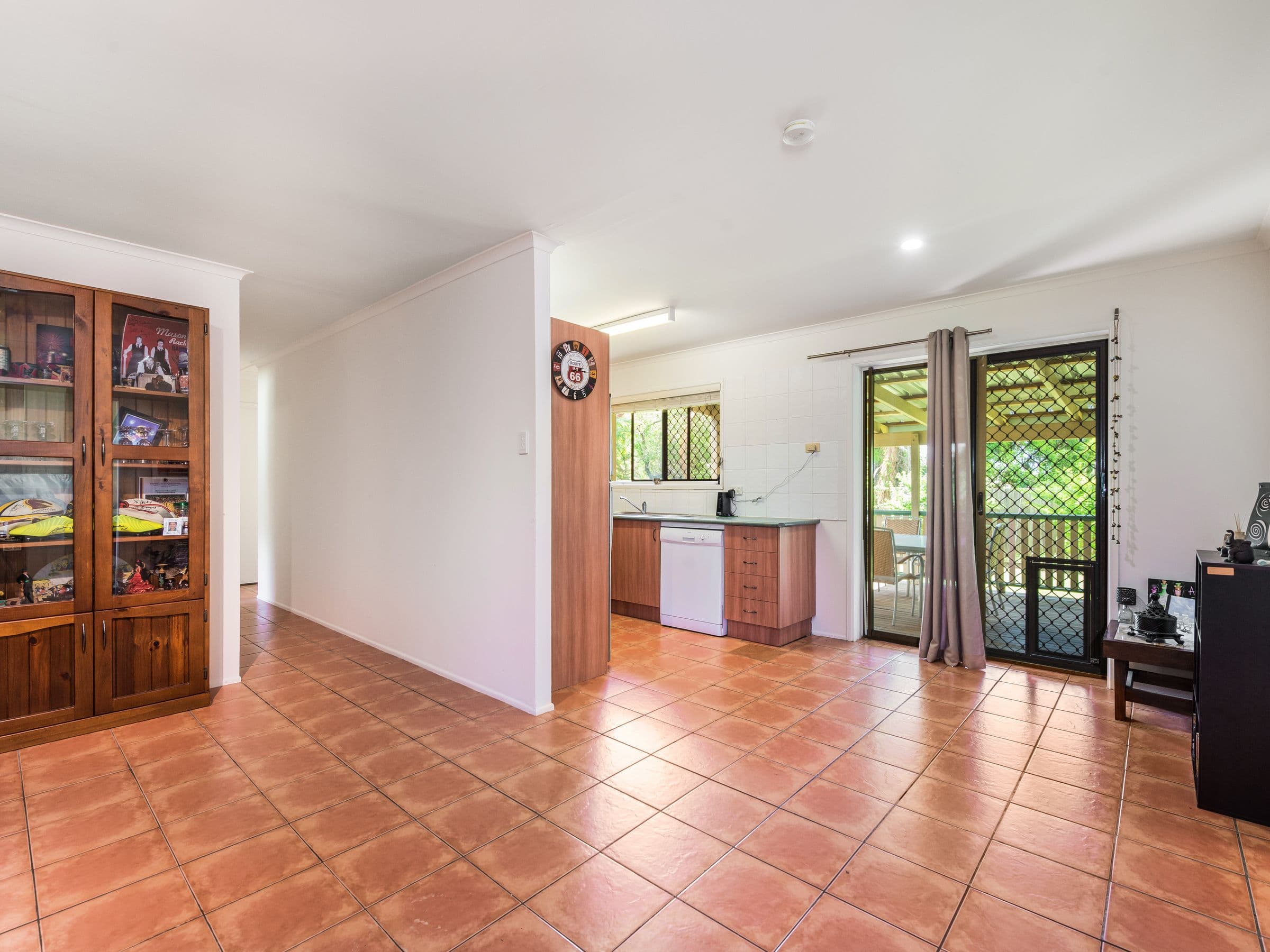 25 Heinrich Street, Mount Warren Park QLD 4207, Mount Warren Park - Thumbnail 8