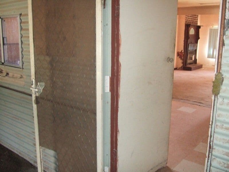 79 Burke Street, BROKEN HILL NSW 2880, Broken Hill - Thumbnail 4